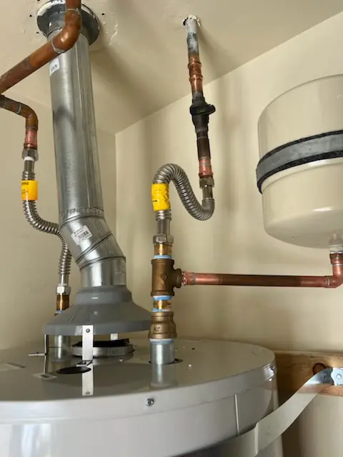 Water heater installation and plumbing repair in King Heights